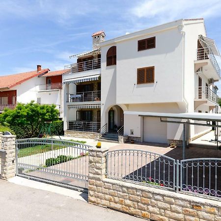 Apartmani Bosa Zara Esterno foto