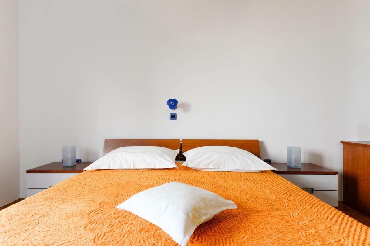 Apartmani Bosa Zara Esterno foto