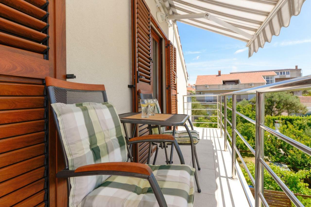 Apartmani Bosa Zara Esterno foto