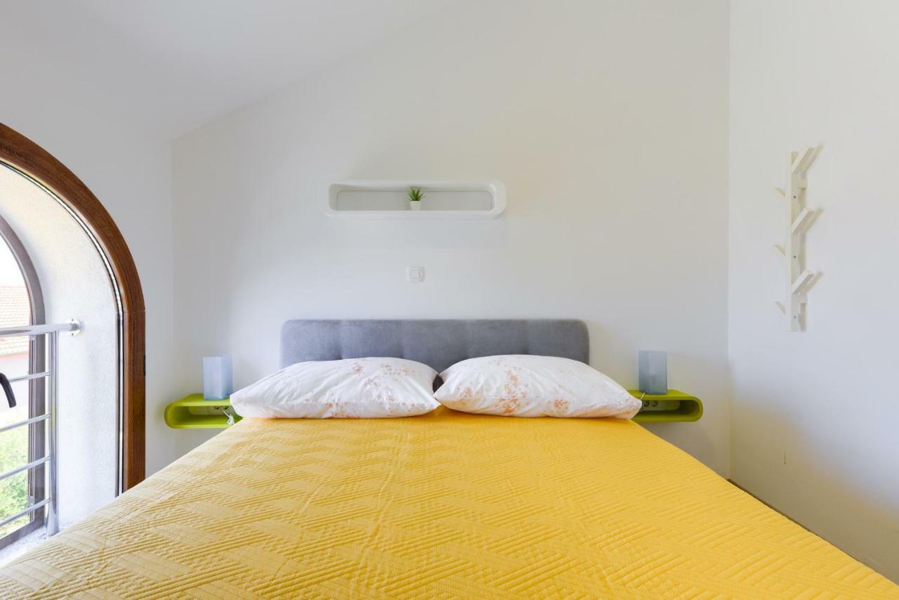 Apartmani Bosa Zara Esterno foto